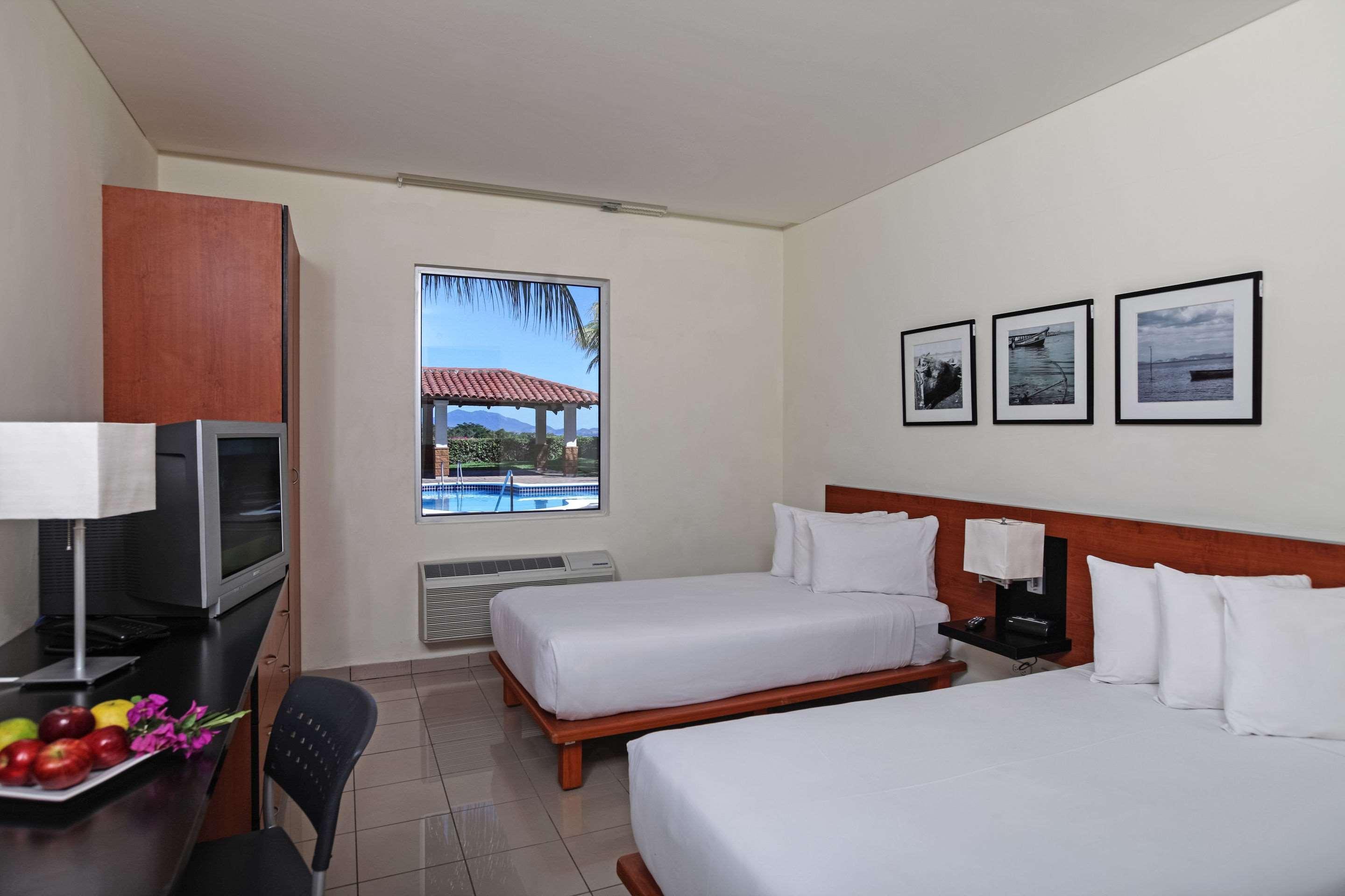 Comfort Inn Real Ла-Уньон Экстерьер фото